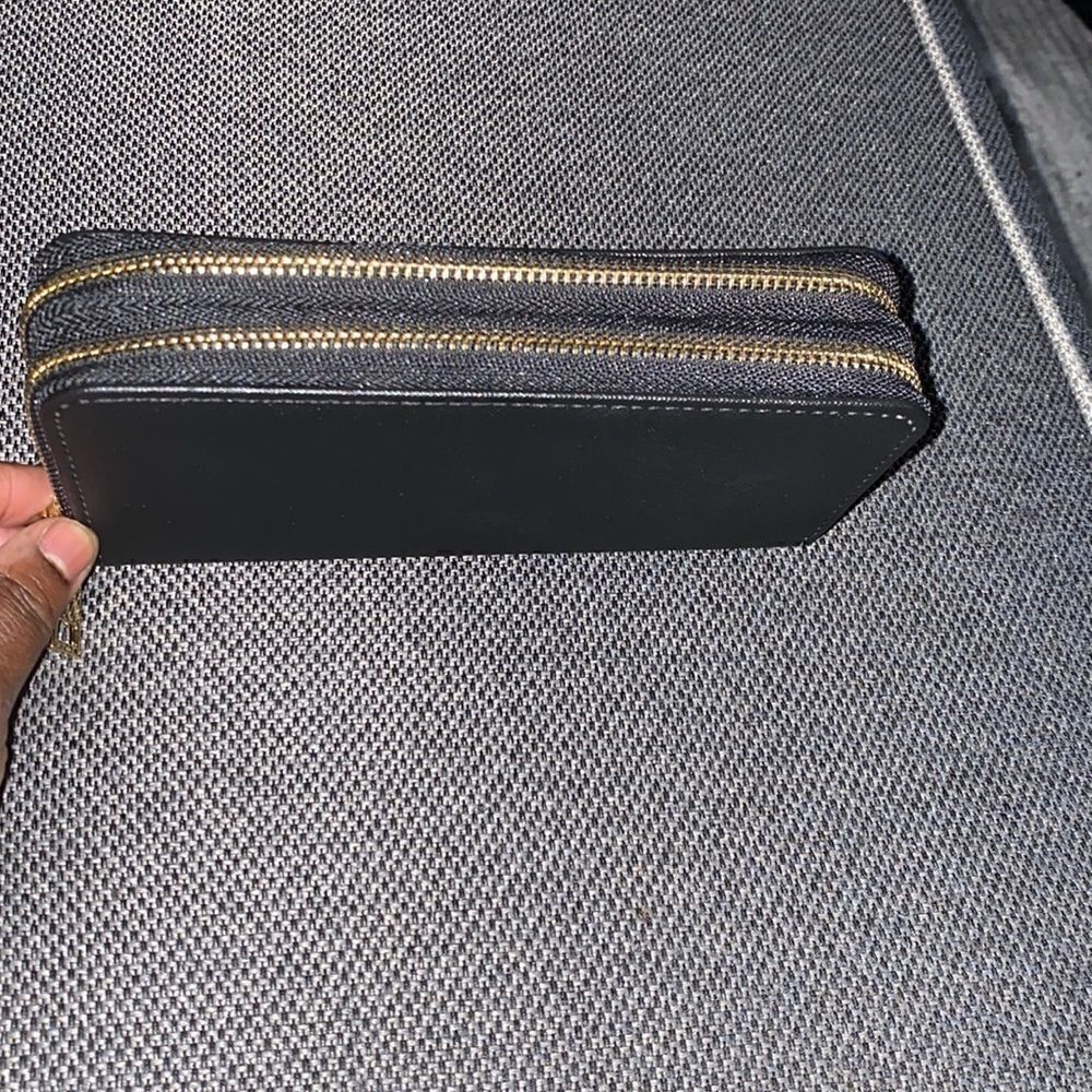 Wallet    - Picture 2 of 7